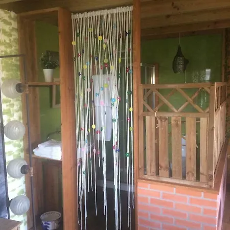 Guest house Hut *