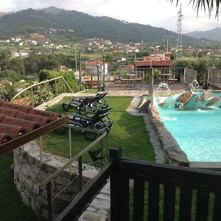 Hut Guest house *